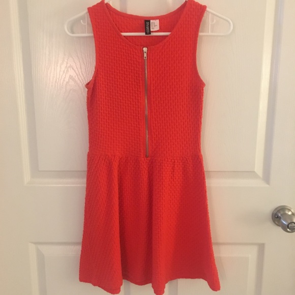 Dress - Picture 1 of 2